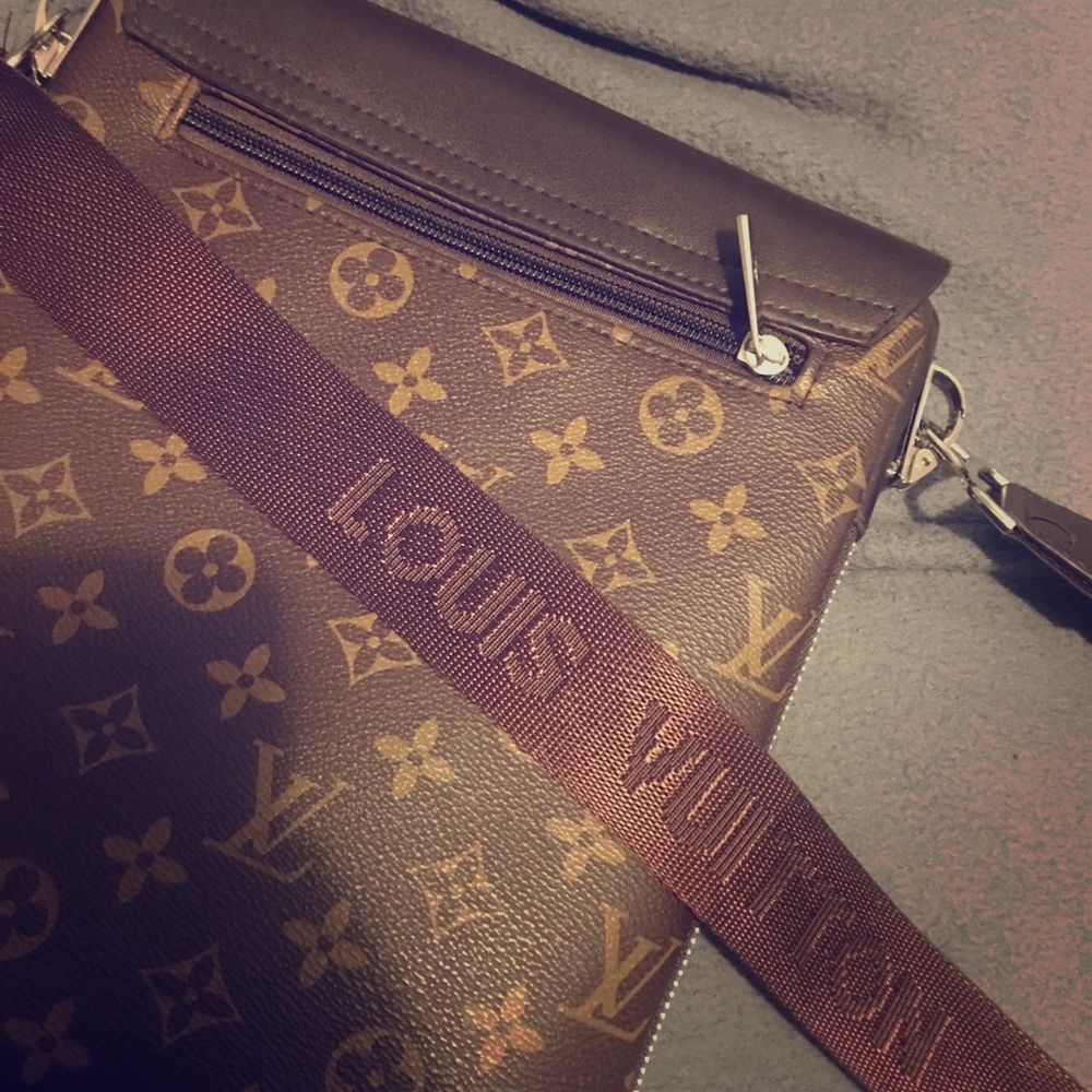 Louis Vuitton fanny pack/ shoulder bag
